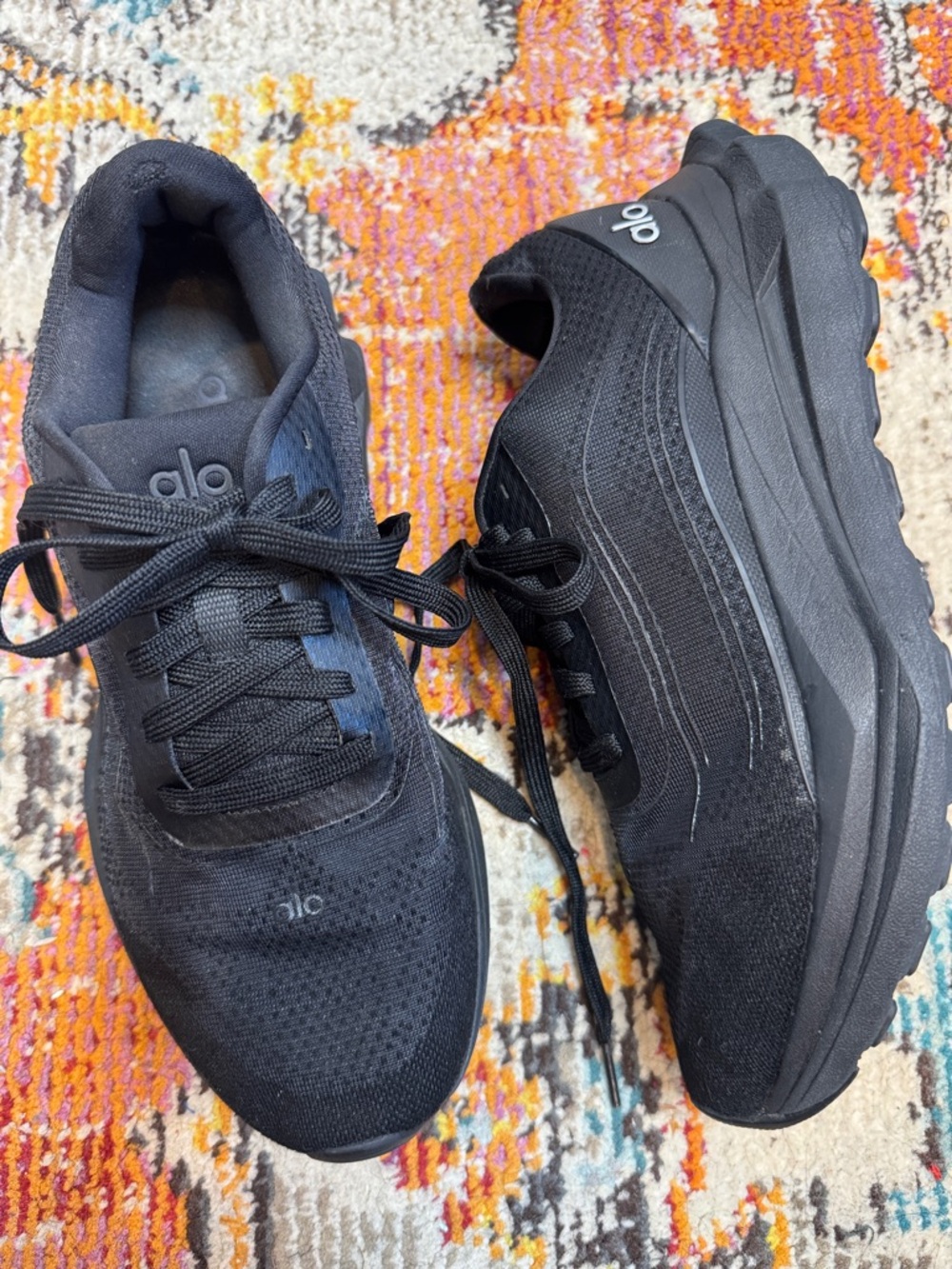 ALO YogaBlack Running Sneakers